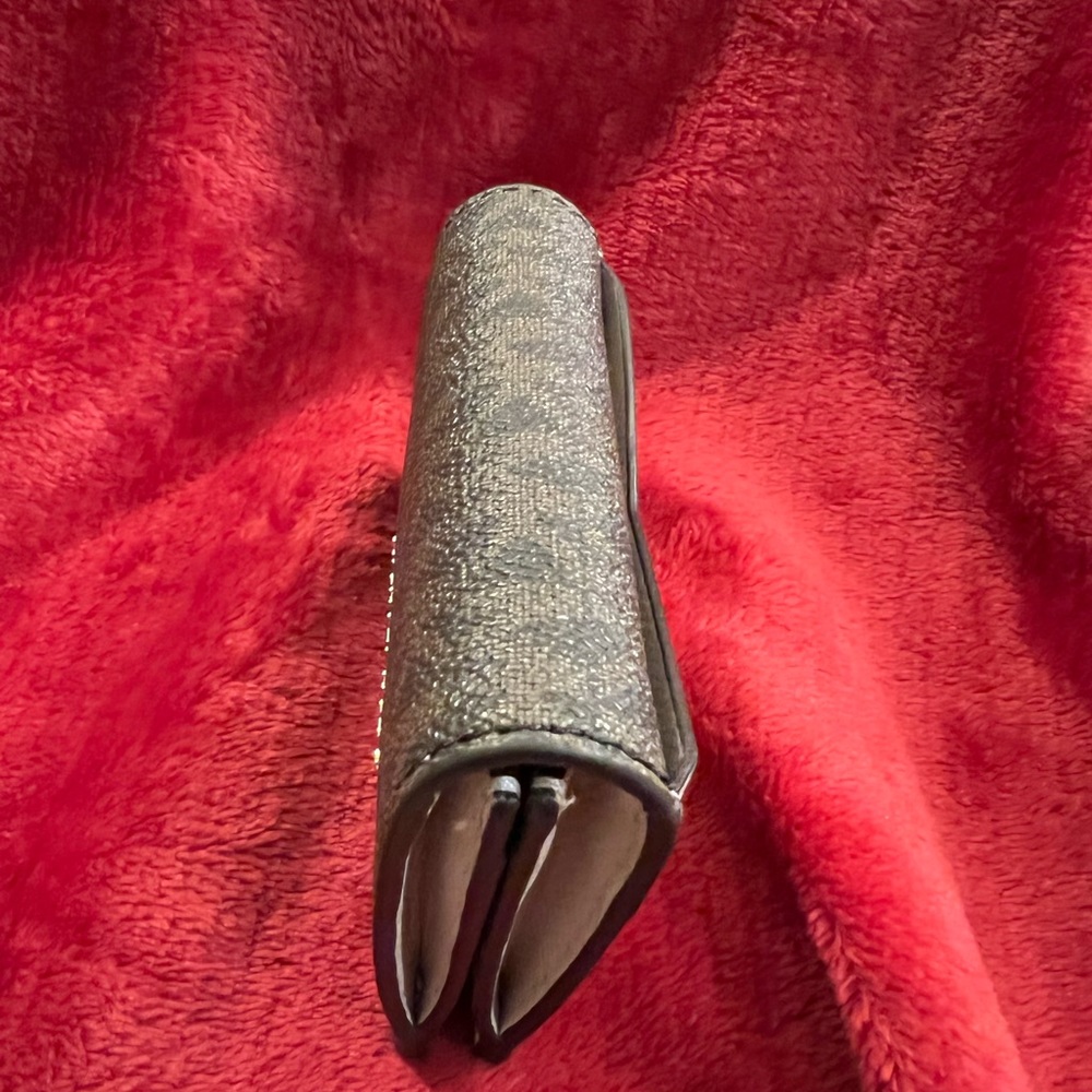 Michael Kors small wallet/ card case - Picture 6 of 6